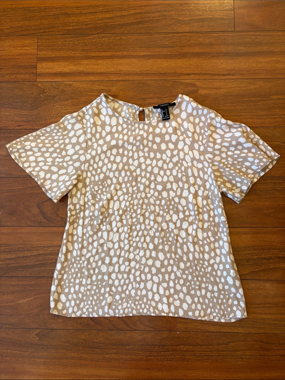 Forever 21 Beige and White Spotted Short Sleeve Blouse Animal Print